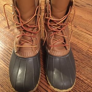 LIKE NEW Women’s LL Bean Brown Bean Boots SIZE 9